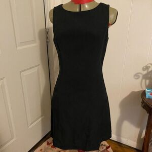 Hugo Buscati 100% Silk Sleeveless Scoop Neck Dress Size 8
